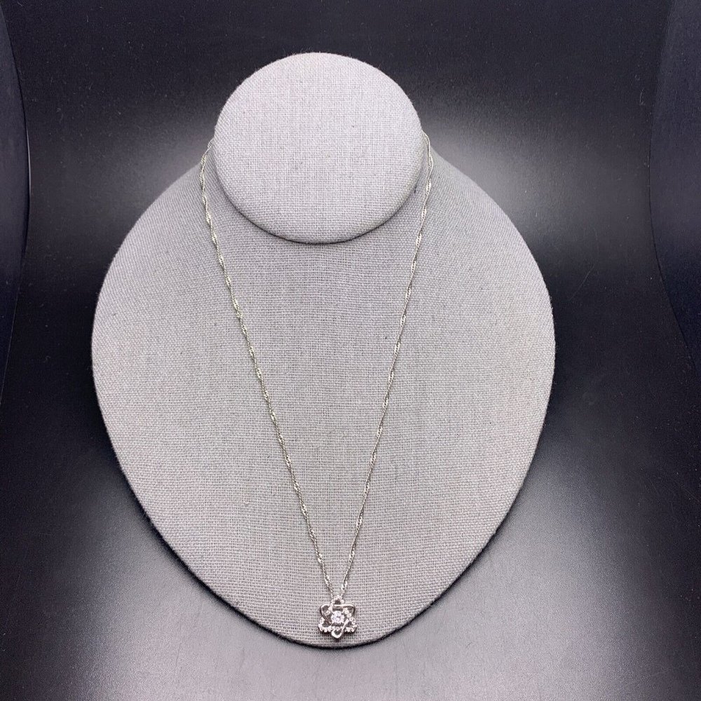 Star of David Pendant Necklace Silver Tone Clear Rhinestone Dainty Wave Chain